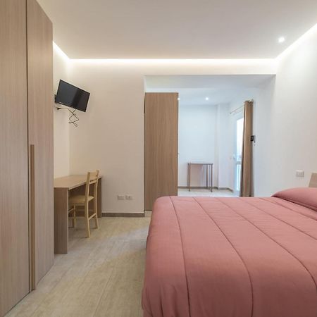 Brorent-Room Dream 1 Olbia Bagian luar foto